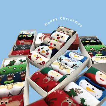 SP&MIESTAS 5Pairs Animacinių filmų Laimingas Kalėdų Kojinės Nustatyti Moterų Žiemos Mielas Medvilnės Kojinių Hipster Unisex Aukštos Kojinės Kalėdų Dovanų Dėžutėje Sox