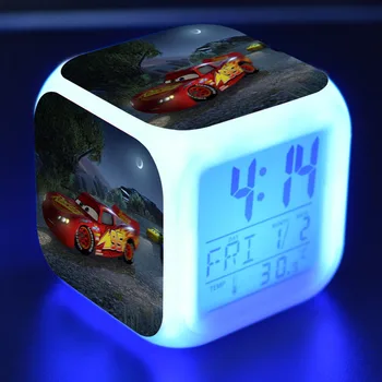Disney Automobilių Istorija Žaibas McQueen Vaikai Spalvinga Šviesos diodų (LED Laikrodis-Žadintuvas Anime Skaitmeninių Elektroninių Laikrodžių Berniukai Kalėdų Dovanos