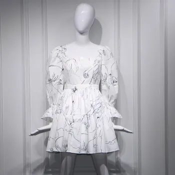 Moterų Vintage Suknelė 2020-line Trumpa Mini Suknelė Aikštėje Apykaklės Sluoksniuotos Rankovėmis Varpo Grafiti Spausdinti Balta Suknelė iš Medvilnės Vestidos