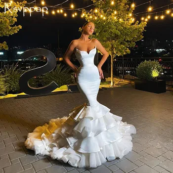 Puošnus Ilgas Undinė Vakarinę Suknelę 2020 Brangioji Dubajus Dizaino White Satin Raukiniai Balta Oficialią Šalies Chalatai