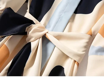 2020 Naujas Moterų Prarasti Suknelė Su Varčias Ilgio Sluoksniuotos Rankovėmis Turn-žemyn Apykaklės Spalvinga Spausdinti OLIS Mados 